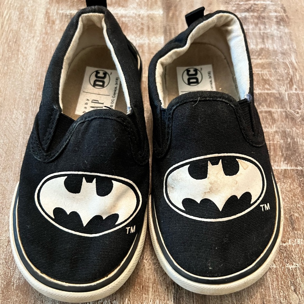 Baby Gap Batman Slip on Sneakers Size 7